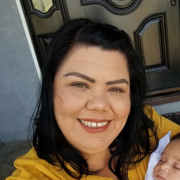 Meet your Posher, Yvette - Picture 1 of 1